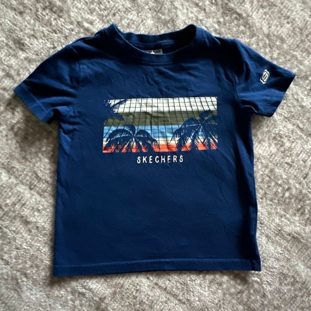 Sketchers size 5 Boys Blue Palm Print T shirt For boys